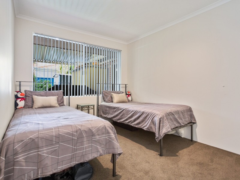 6 Rushmore Avenue, Canning Vale WA 6155