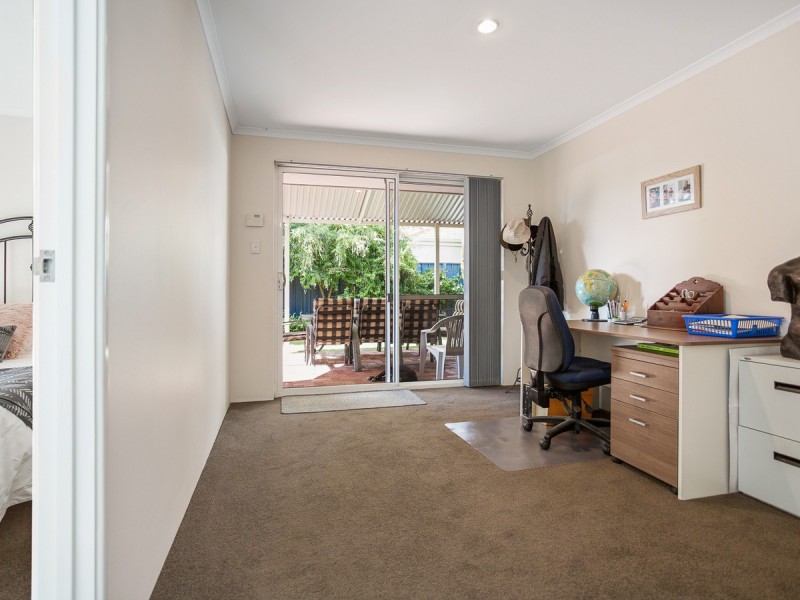 6 Rushmore Avenue, Canning Vale WA 6155