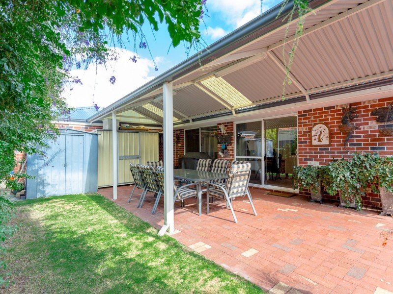 6 Rushmore Avenue, Canning Vale WA 6155