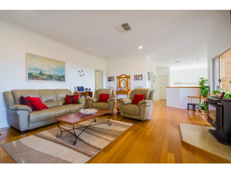 20 Adair Avenue, Mount Nasura WA 6112