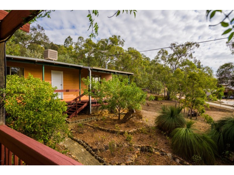 20 Adair Avenue, Mount Nasura WA 6112