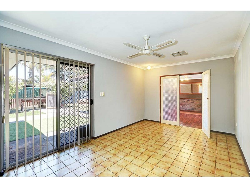 103 Grovelands Drive, Camillo WA 6111