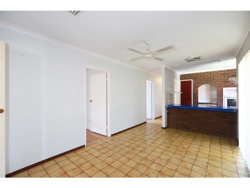 103 Grovelands Drive, Camillo WA 6111