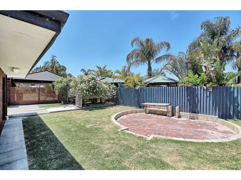 103 Grovelands Drive, Camillo WA 6111