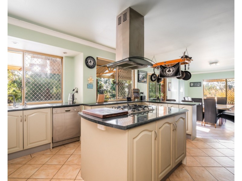 21 Wallangarra Drive, Bedfordale WA 6112