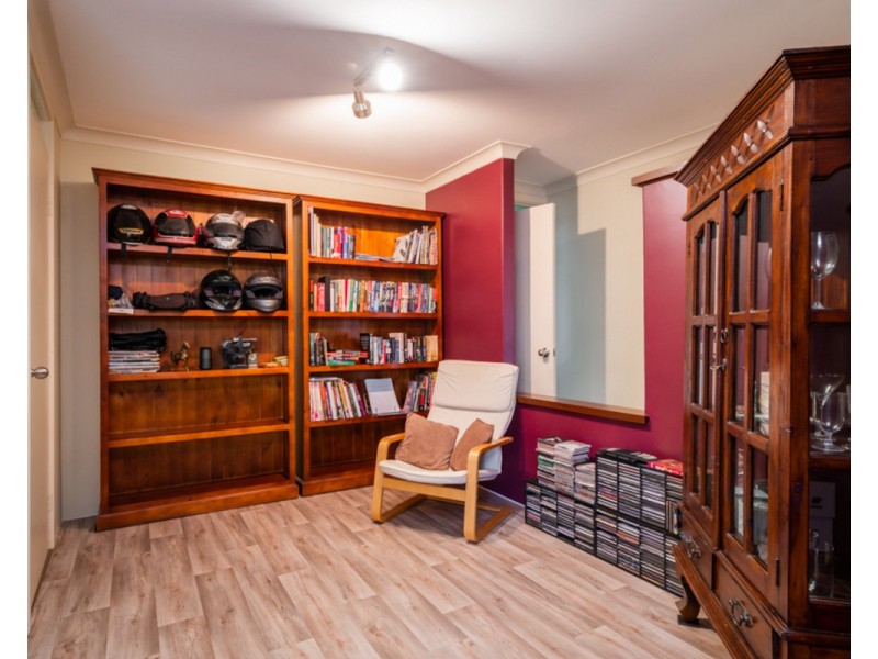 21 Wallangarra Drive, Bedfordale WA 6112