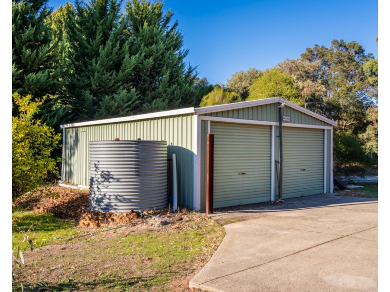 21 Wallangarra Drive, Bedfordale WA 6112