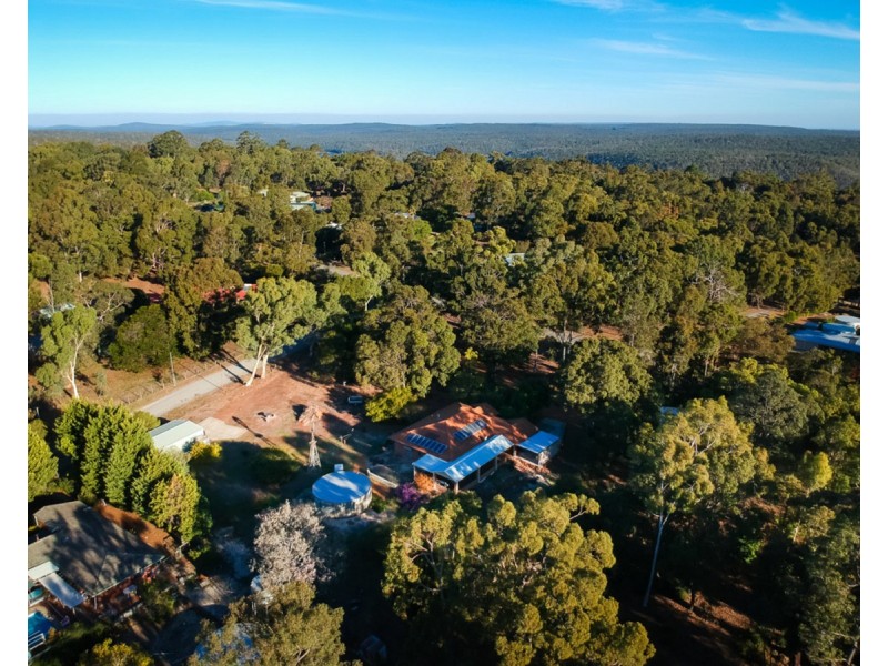 21 Wallangarra Drive, Bedfordale WA 6112