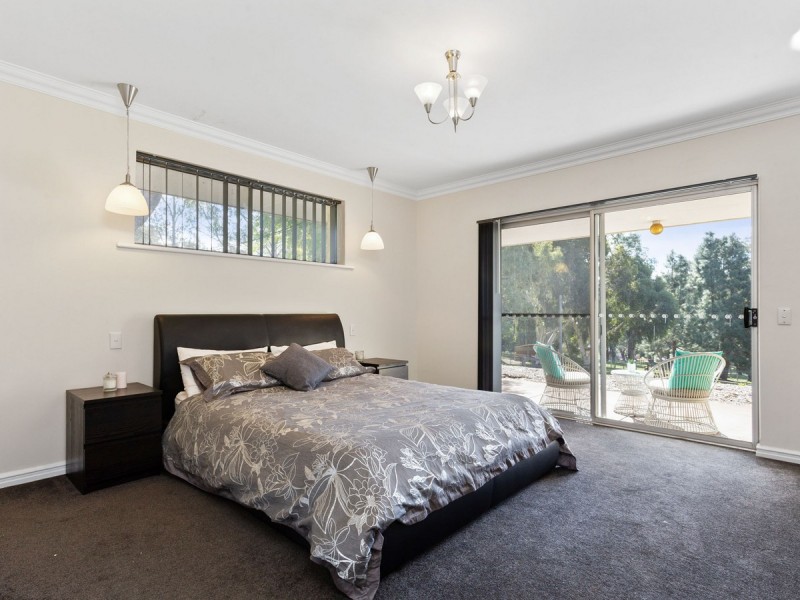 9 Wallangarra Drive, Bedfordale WA 6112