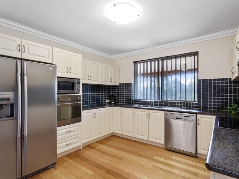 9 Wallangarra Drive, Bedfordale WA 6112