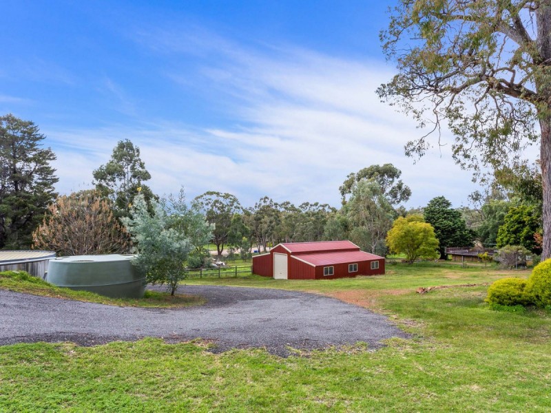 9 Wallangarra Drive, Bedfordale WA 6112