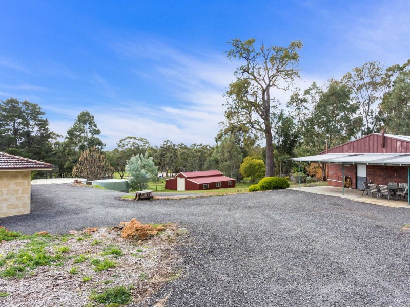 9 Wallangarra Drive, Bedfordale WA 6112