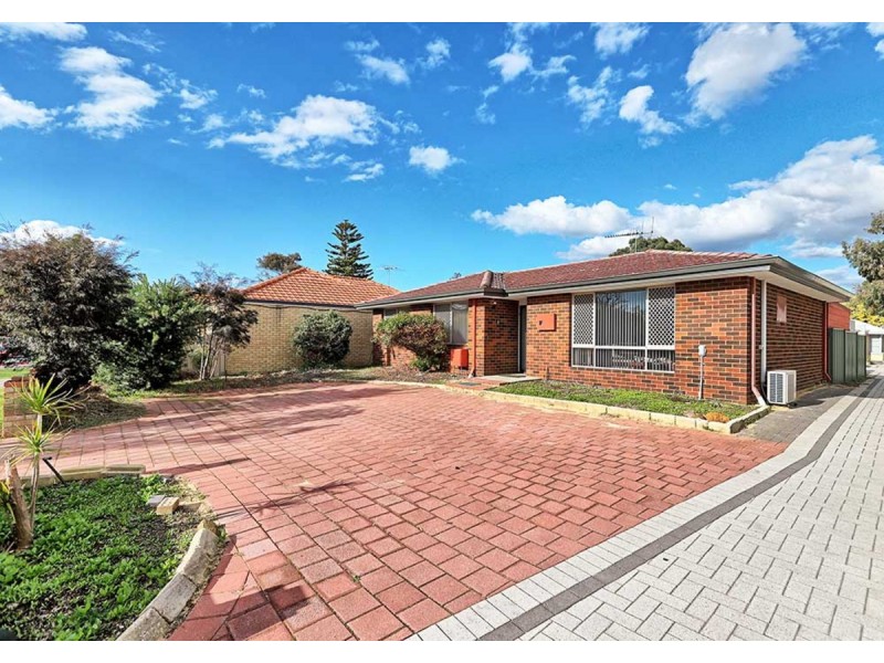 17a Robin Hood Avenue, Armadale WA 6112