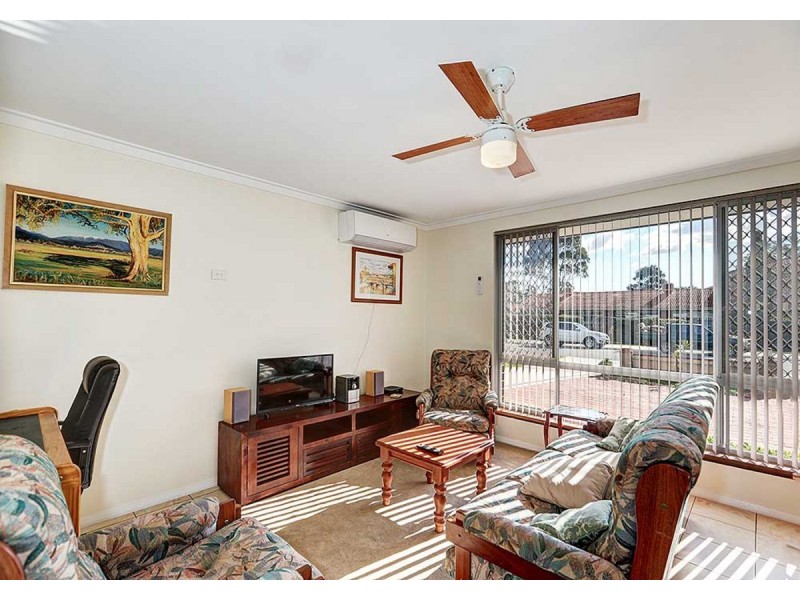 17a Robin Hood Avenue, Armadale WA 6112