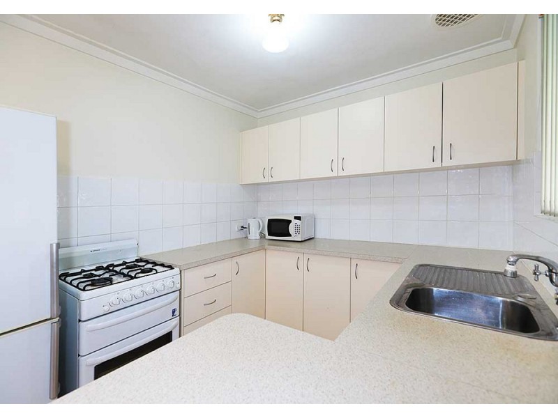 17a Robin Hood Avenue, Armadale WA 6112