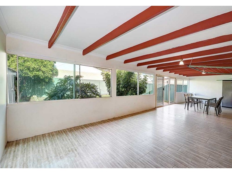 17a Robin Hood Avenue, Armadale WA 6112