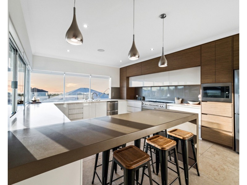 10 Observation Circle, Bedfordale WA 6112