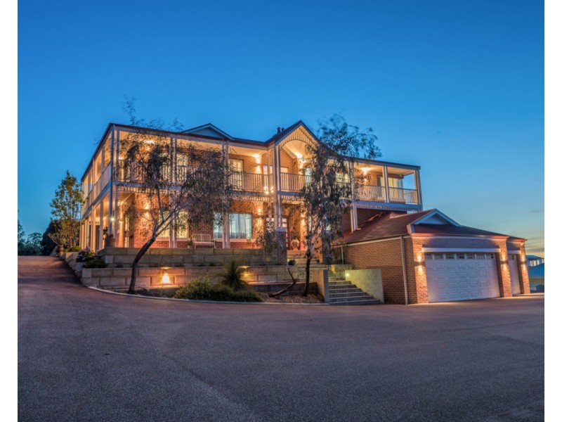 10 Observation Circle, Bedfordale WA 6112