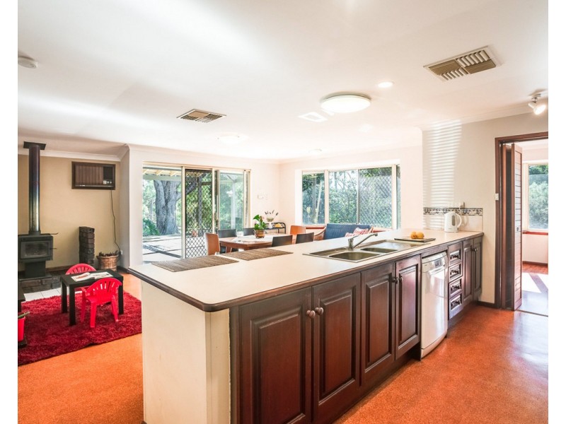 581 Albany Highway, Bedfordale WA 6112