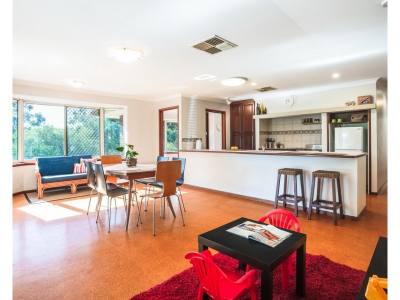 581 Albany Highway, Bedfordale WA 6112