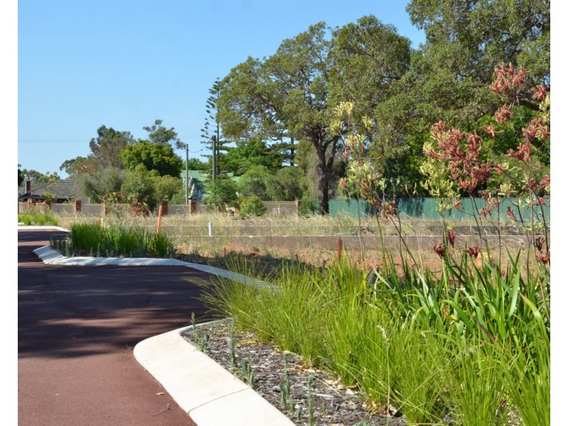 12 Crestview Crescent, Kalamunda WA 6076