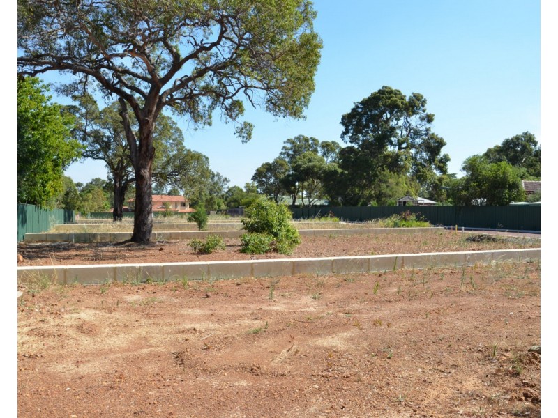 12 Crestview Crescent, Kalamunda WA 6076