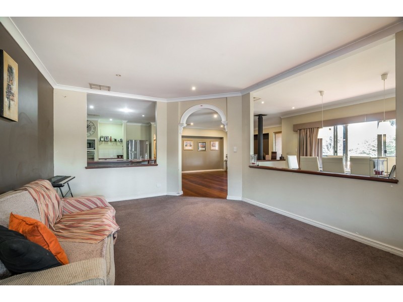 1 Cartland Court, Bedfordale WA 6112