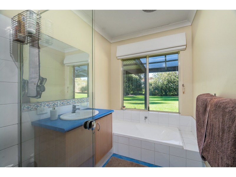 1 Cartland Court, Bedfordale WA 6112