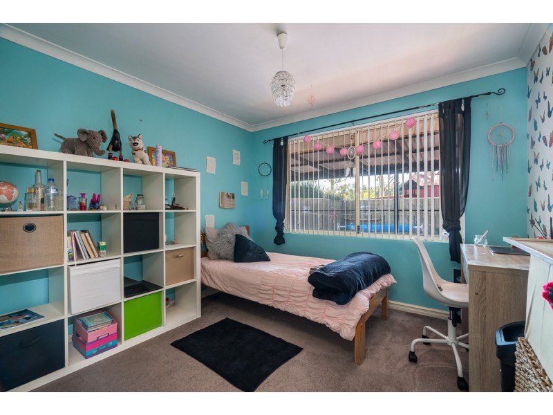 1 Cartland Court, Bedfordale WA 6112