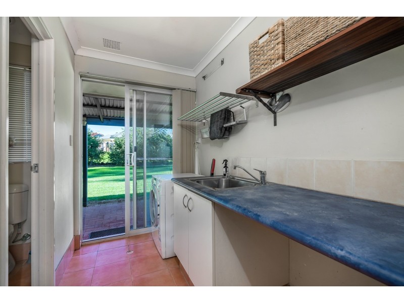 1 Cartland Court, Bedfordale WA 6112