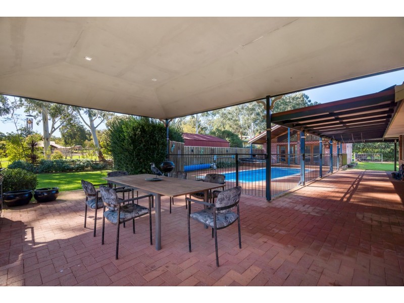 1 Cartland Court, Bedfordale WA 6112