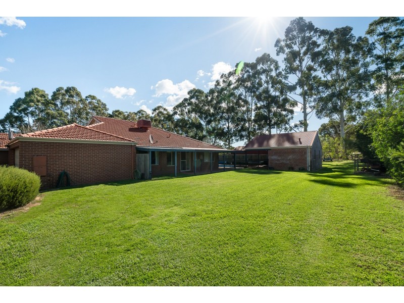 1 Cartland Court, Bedfordale WA 6112