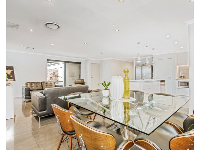 2/238 Kooyong Road, Kewdale WA 6105