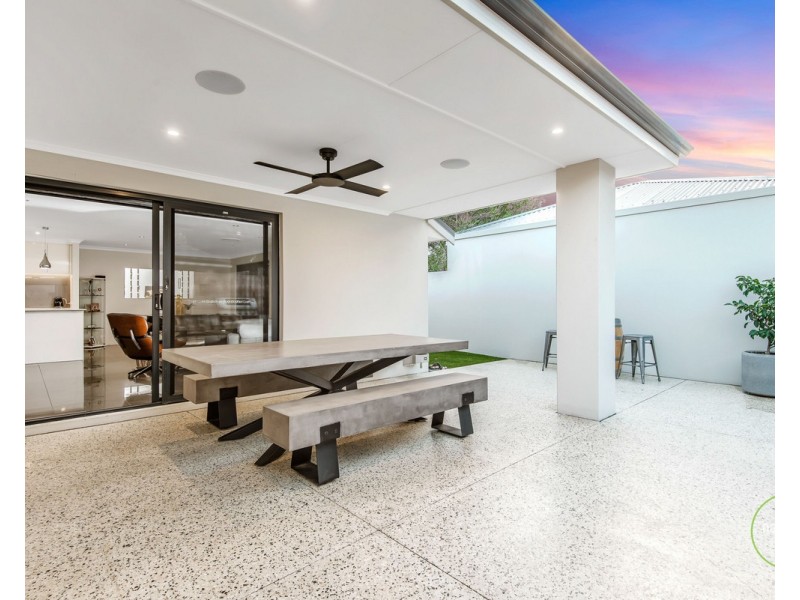 2/238 Kooyong Road, Kewdale WA 6105