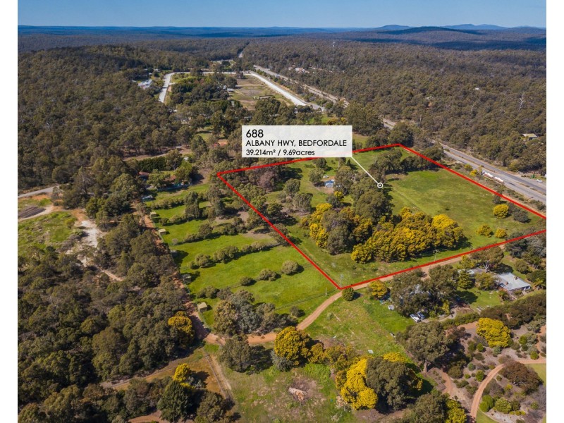 688 Albany Highway, Bedfordale WA 6112