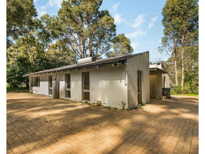 700 Albany Highway, Bedfordale WA 6112