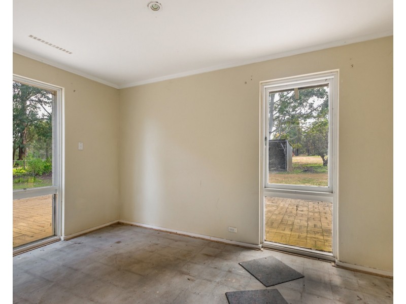 700 Albany Highway, Bedfordale WA 6112