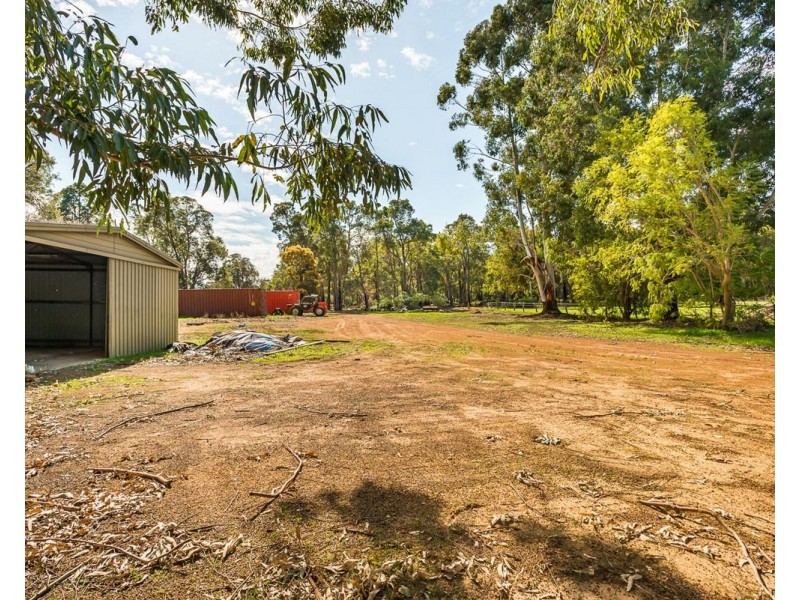 700 Albany Highway, Bedfordale WA 6112