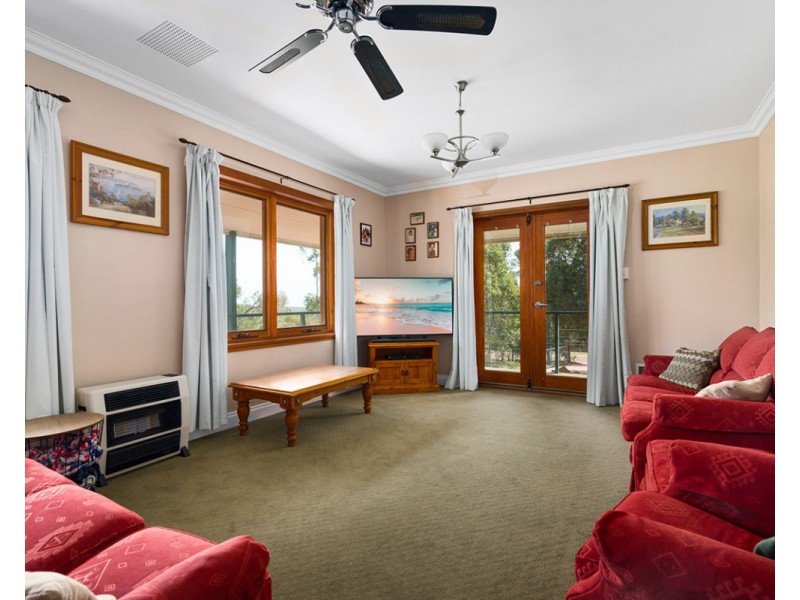 6 Sewell Street, Bedfordale WA 6112