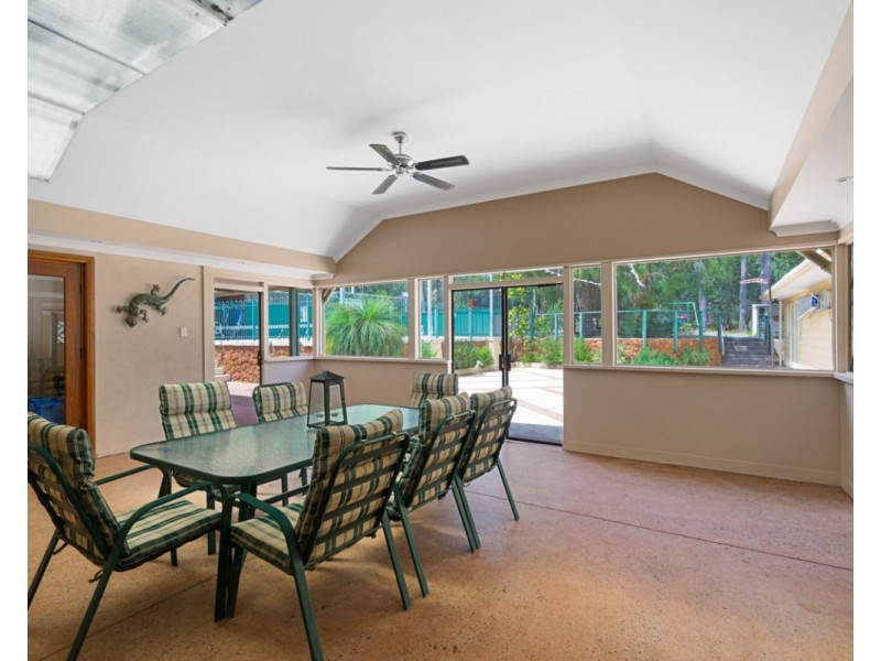 6 Sewell Street, Bedfordale WA 6112