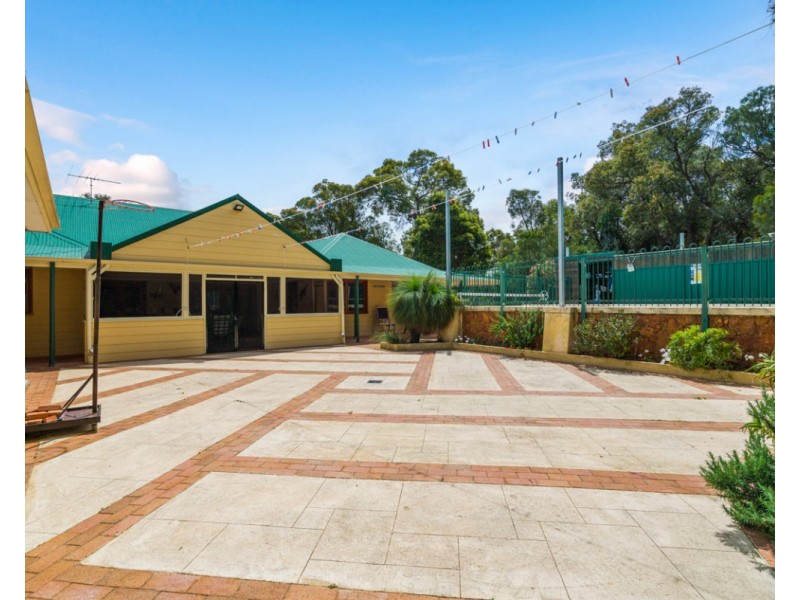 6 Sewell Street, Bedfordale WA 6112