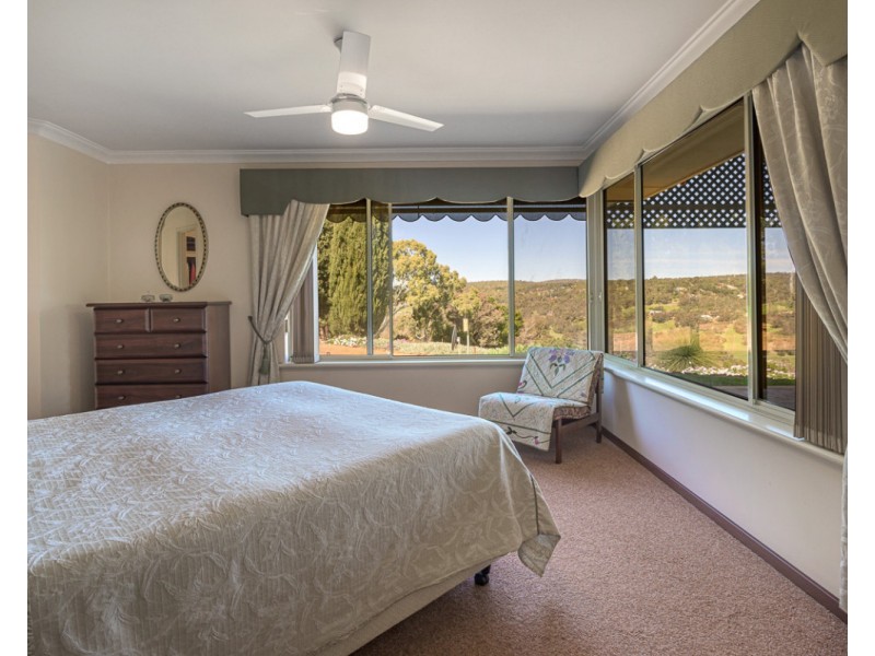62 Hawkstone Road, Roleystone WA 6111