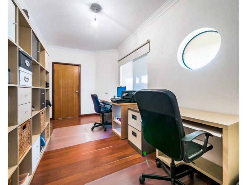 9 Cooliabberra Drive, Mount Richon WA 6112