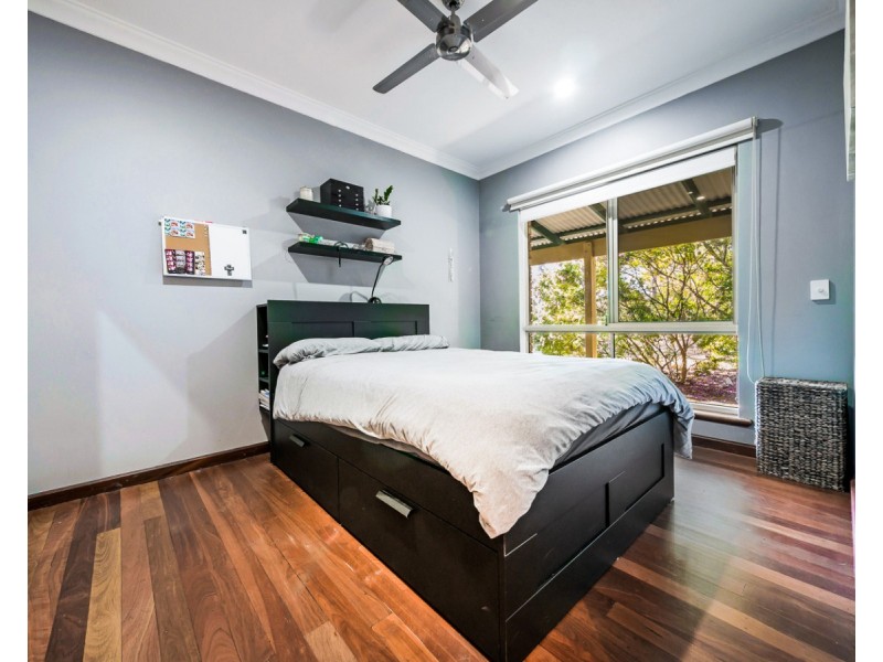 9 Cooliabberra Drive, Mount Richon WA 6112