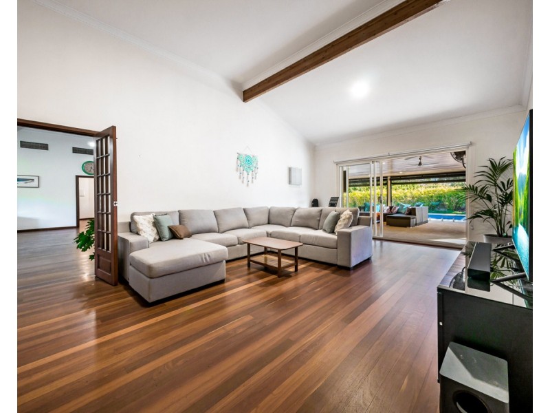 9 Cooliabberra Drive, Mount Richon WA 6112