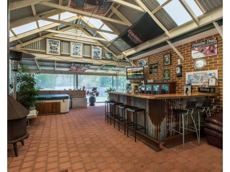 4 Cartland Court, Bedfordale WA 6112