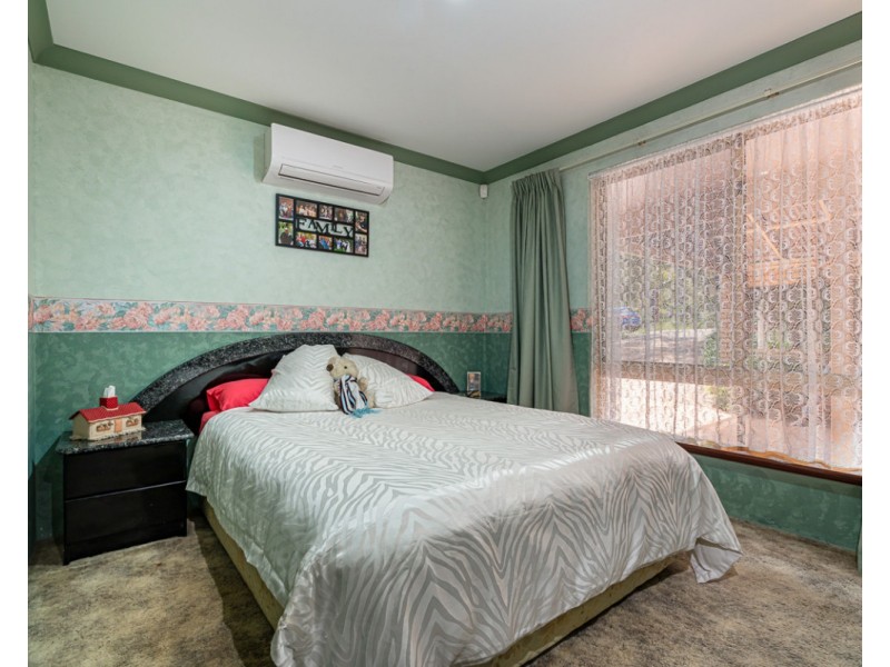 2 Urch Road, Roleystone WA 6111