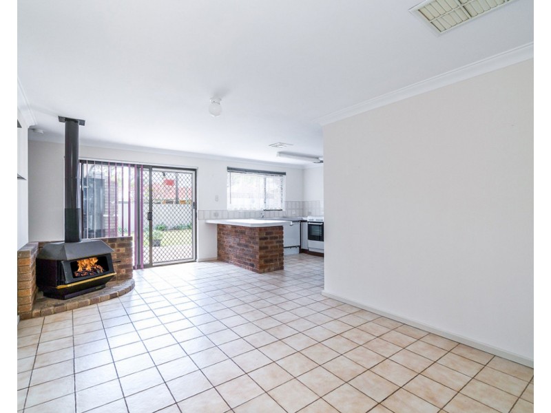 16 Hannan Place, Huntingdale WA 6110