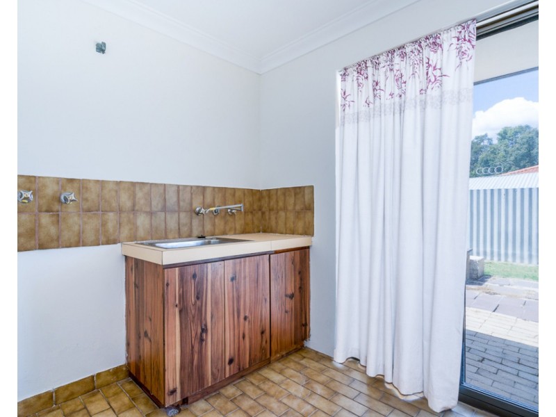 16 Hannan Place, Huntingdale WA 6110