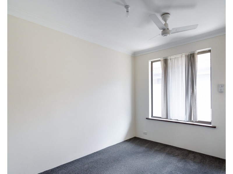 16 Hannan Place, Huntingdale WA 6110